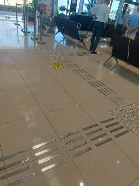 Hubali Airport - tactile installation photo 8