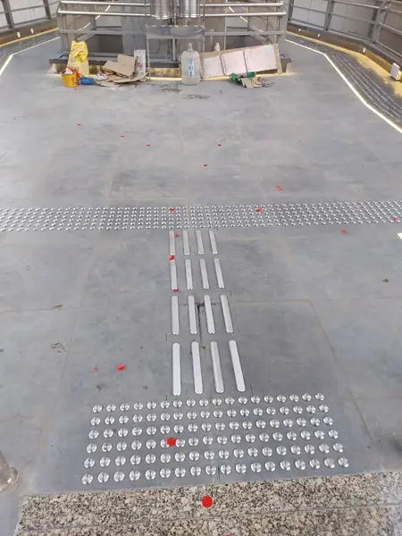 Mumbai Andheri gondiwali metro Briz - tactile installation photo 6