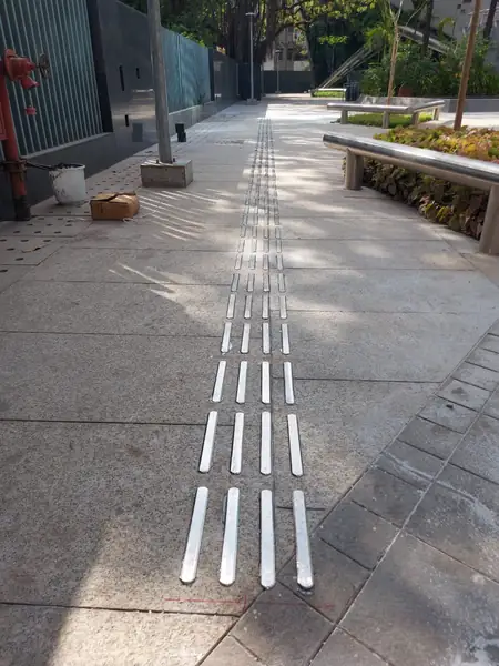 MUMBAI ECGC - tactile installation photo 3