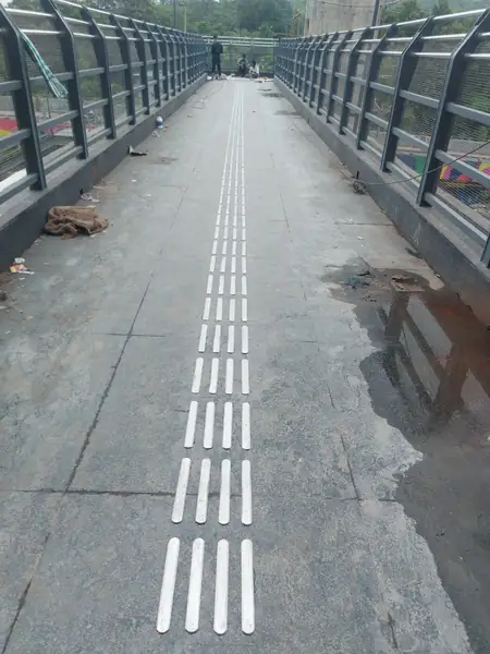 Mumbai koregov metro briz - tactile installation photo 6