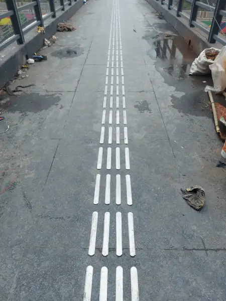 Mumbai koregov metro briz - tactile installation photo 8