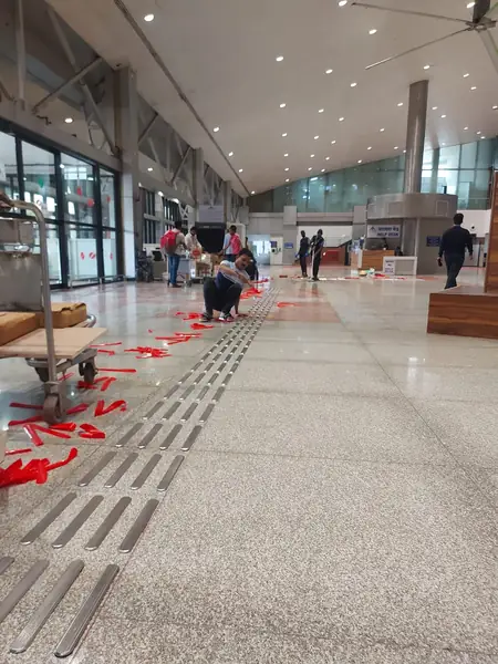 Pune Airport - tactile installation photo 3